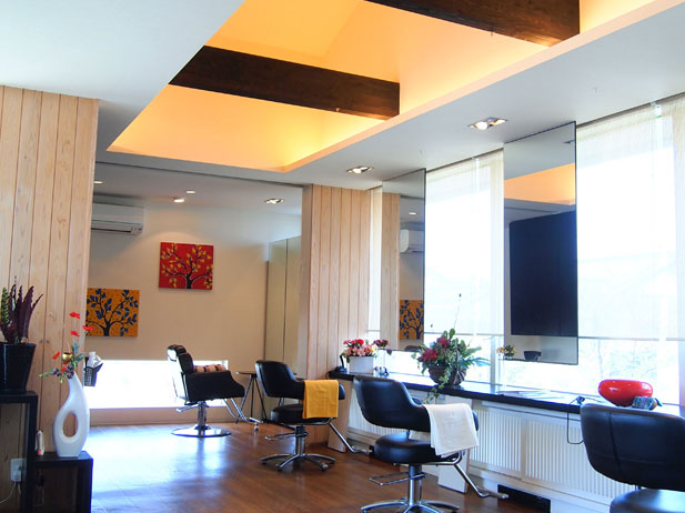 駒ヶ根市の美容院　リーブス